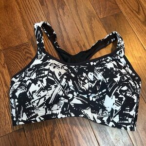 SYROKAN Women's Sports Bra High Impact Adjustable Lightly Padded Wireless